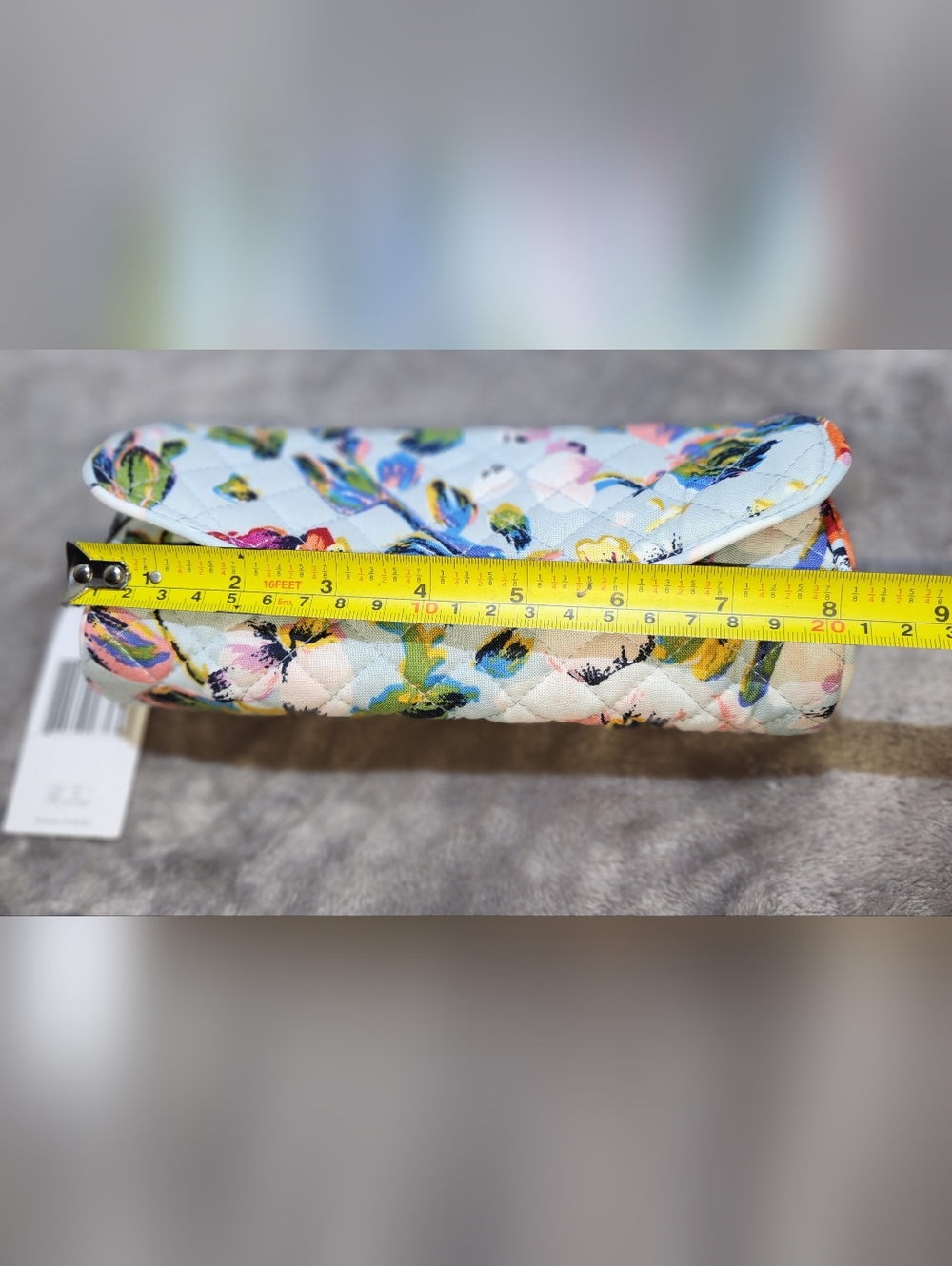 Vera Bradley Roll Makeup Brush & Pencil Case: Sea Air Floral - Picture 4 of 5